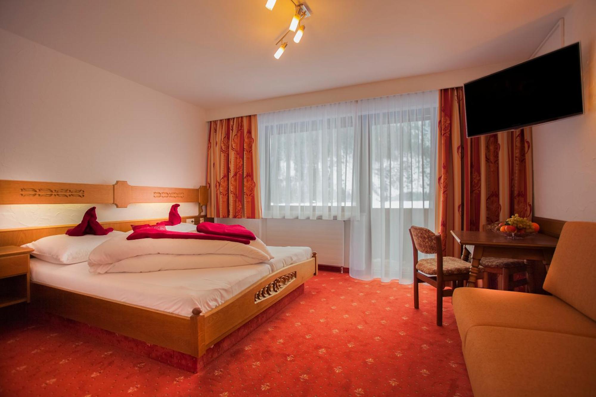 Schoenauer Hof 3* Bach (Tyrol)