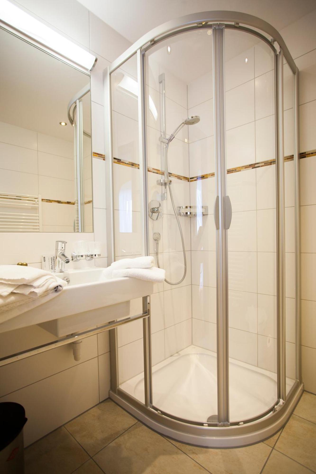 Schoenauer Hof 3* Bach (Tyrol)